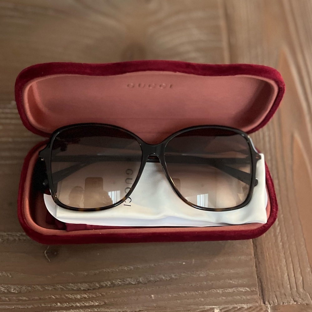GUCCI GG0546SK Butterfly Lightweight Women's Sunglasses Havana Brown One Size - Picture 4 of 8